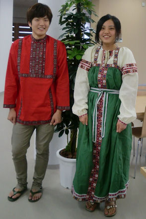 民族衣装 ロシア料理
